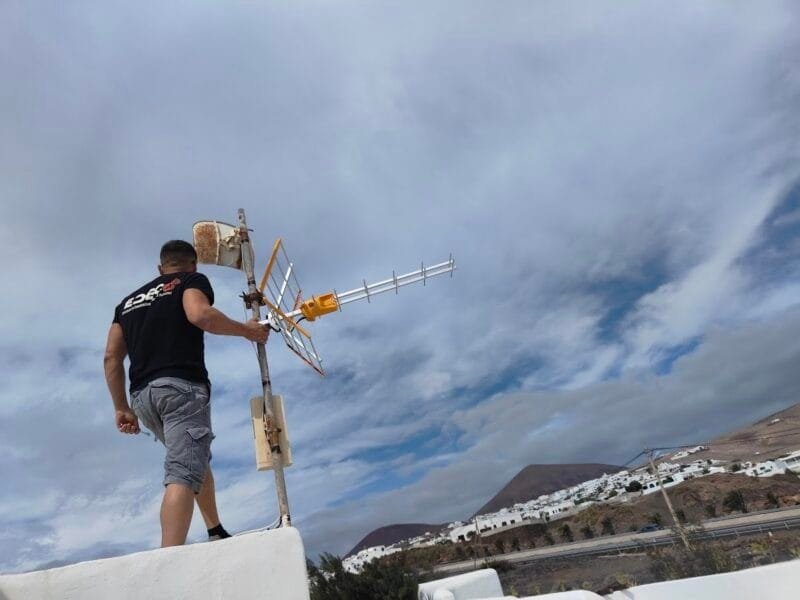 antenista lanzarote orientando antena tdt